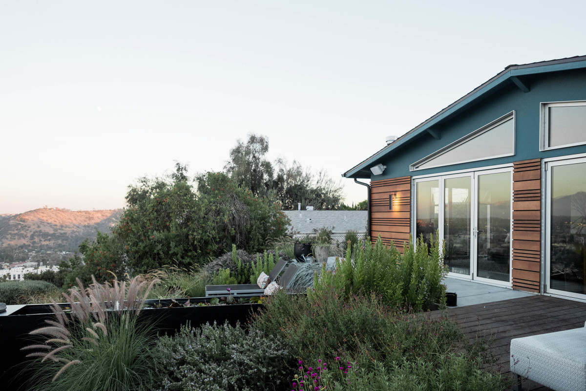 Karin Liljegren, our firm’s founder and principal, bought and renovated this 1959 home on a tight hillside site in the Mount Washington neighborhood of Los Angeles. OM Home, as we call the project around here, shows how creative reconfiguration can resolve the challenges of tightly constricted sites. 