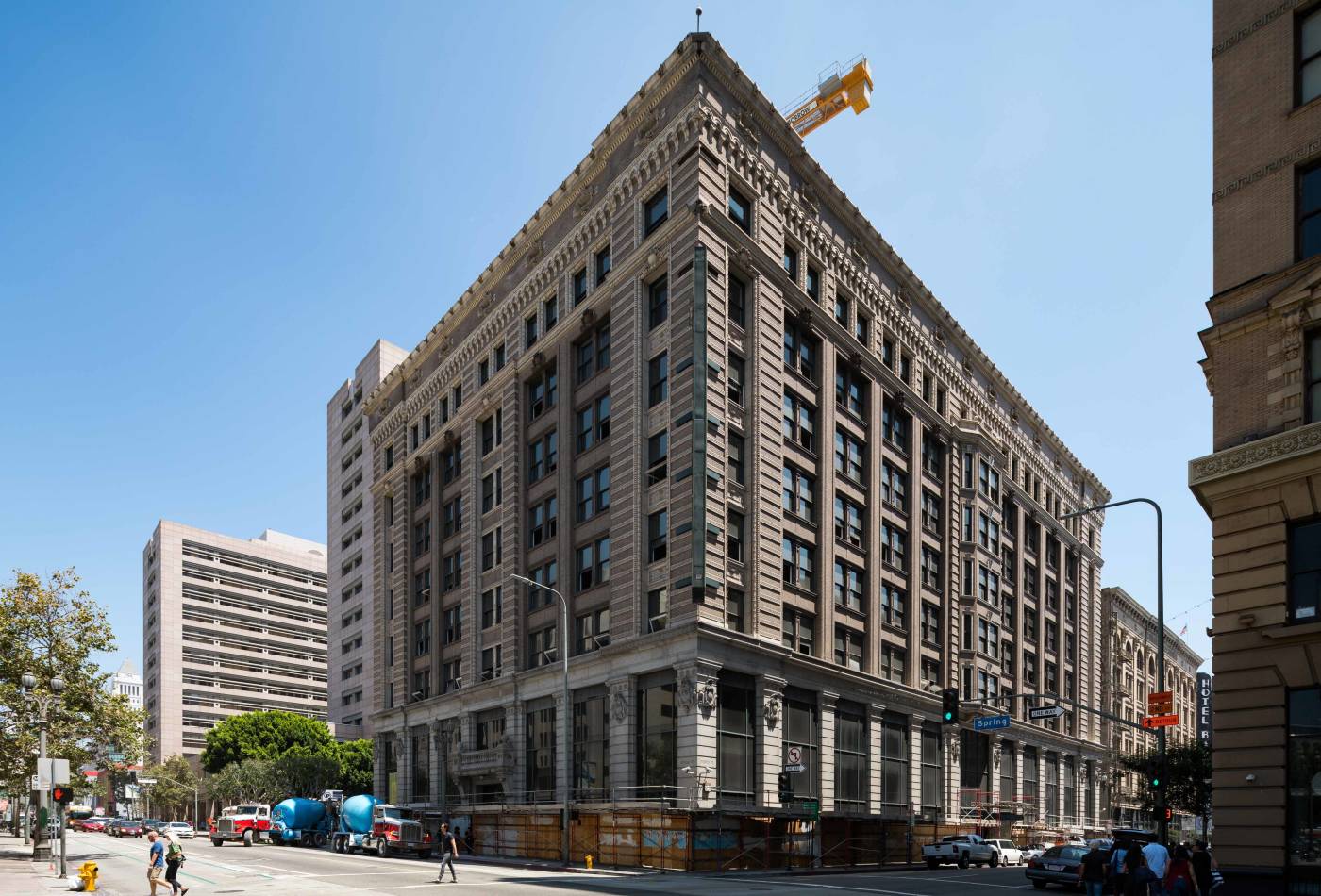This ten-story, Beaux-Arts style building was originally a bank, constructed in 1903 for Herman W. Hellman, a German-born financier and businessman who became one of Los Angeles’ wealthiest residents. 