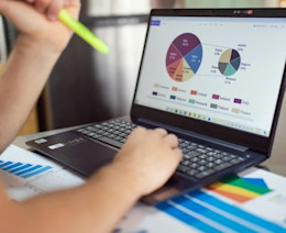 Data Analytics Essentials - Master the Tools of the Trade