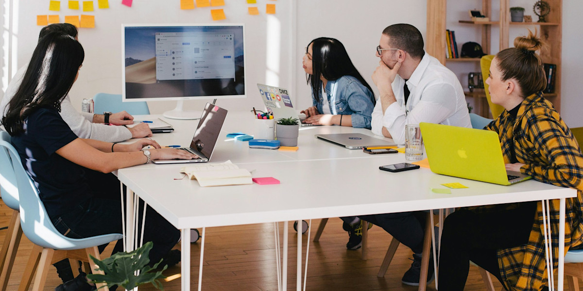 building-a-strong-employer-brand-to-attract-emerging-talent.jpg