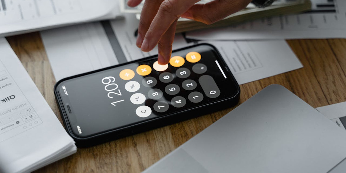 a-students-guide-to-budgeting-managing-finance.jpg