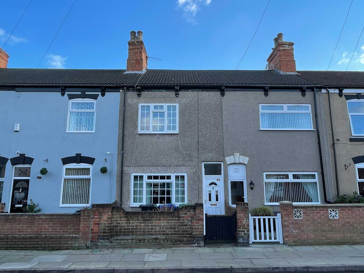 Three-bed terrace house, Grimsby, £10,000