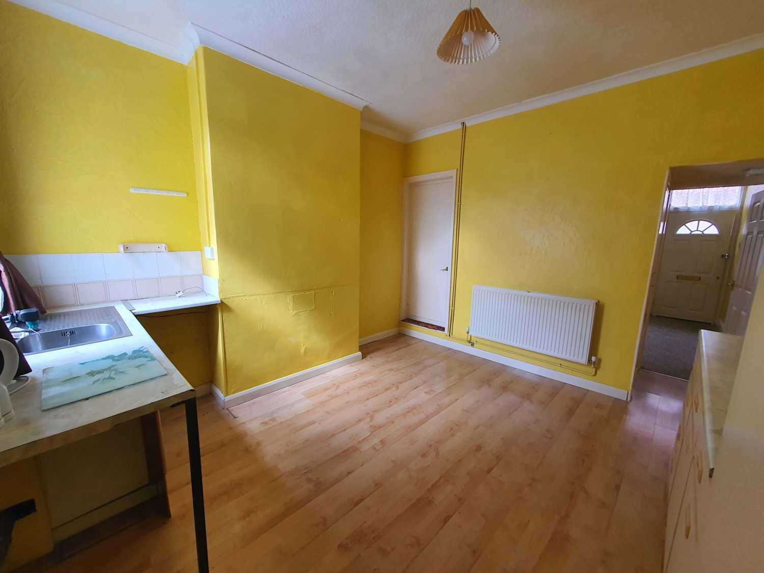 Two-bed town house, Stoke-on-Trent, £9,000 - interior