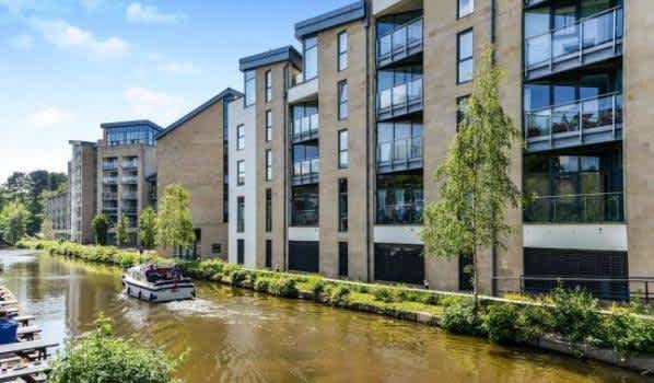 Two-bedroom flat in Lancaster for £180,000
