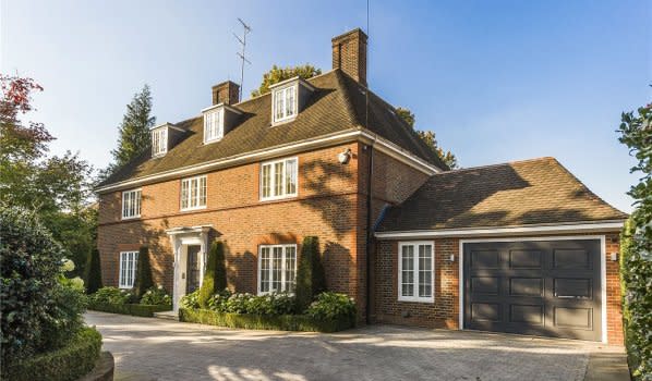 Mansion in NW11