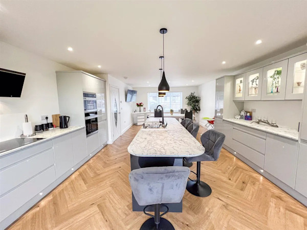 Four-bed detached bungalow, Berwick-upon-Tweed, £485,000 - interior