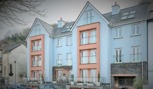 Two-bedroom flat to rent for £870 per month