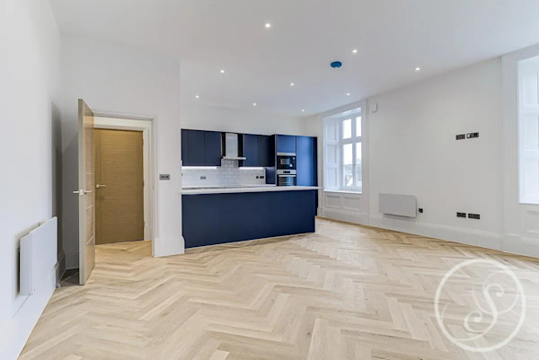 Three-bed apartment, Headingly, Leeds, £395,000 - interior