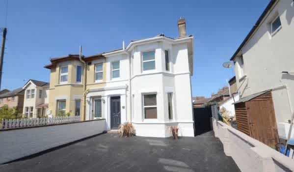 Three-bedroom semi-detached house for £290,000