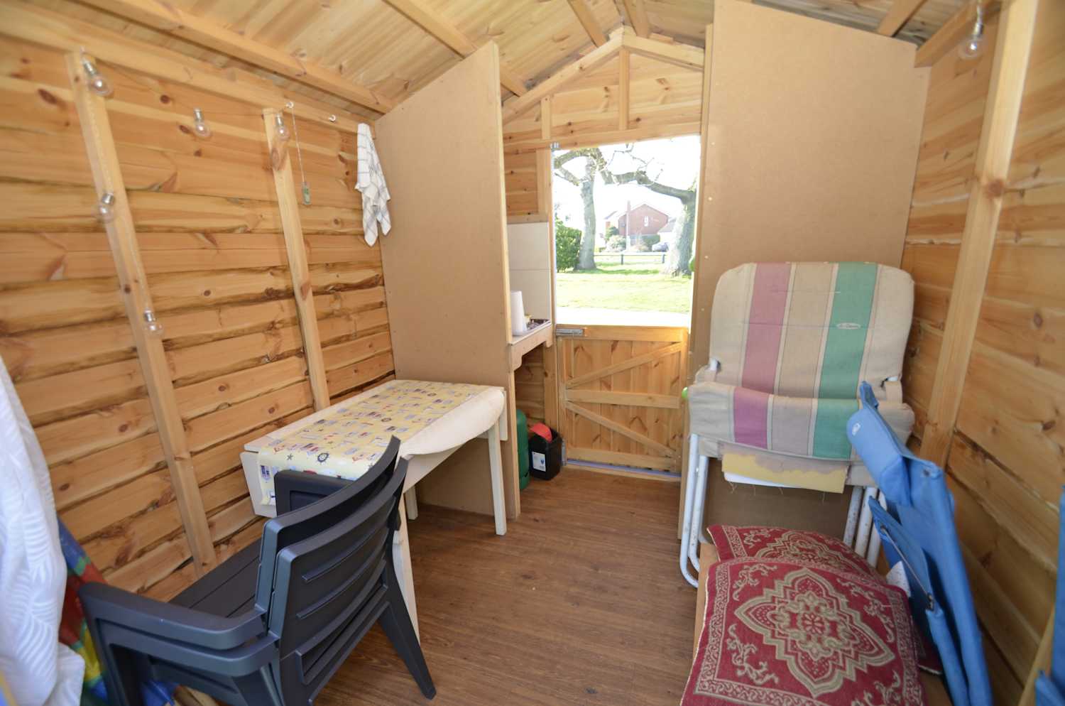 Beach chalet, Brackenbury Cliffs, Felixstowe, £9,500 - interior