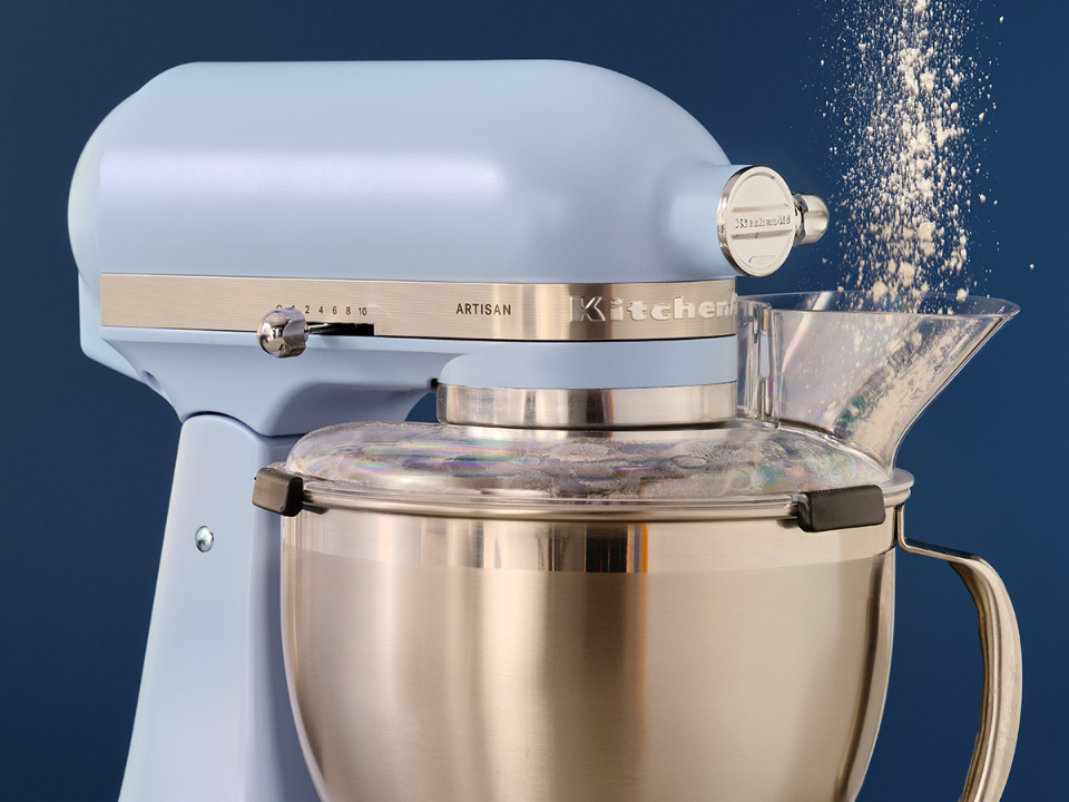 Mixers-tilt-head-4.7L-artisan-Salt-blue-ever-changing-colour-and-100-years-of-history