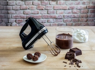 black-hand-mixer-making-chocolate-bites