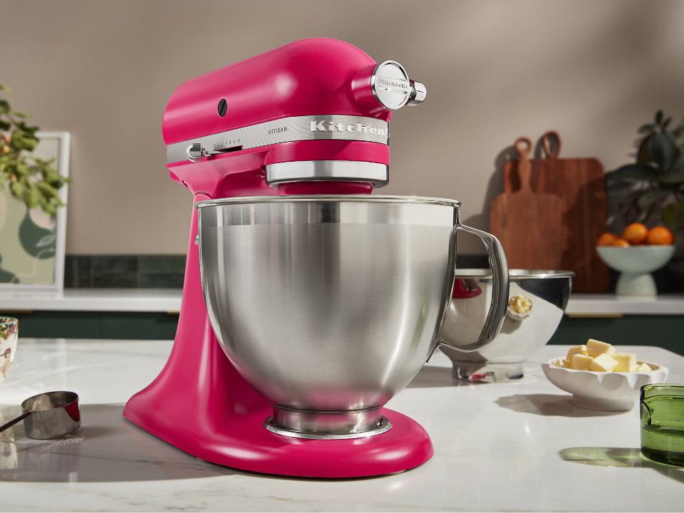 Mixers-tilt-head-4.7L-artisan-exclusive-hibiscus-colour-of-the-year-on-countertop-with-second-bowl