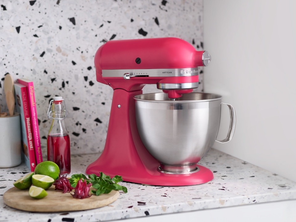Mixers-tilt-head-4.8L-artisan-and-blender-K400-colour-of-the-year-2023-Hibiscus