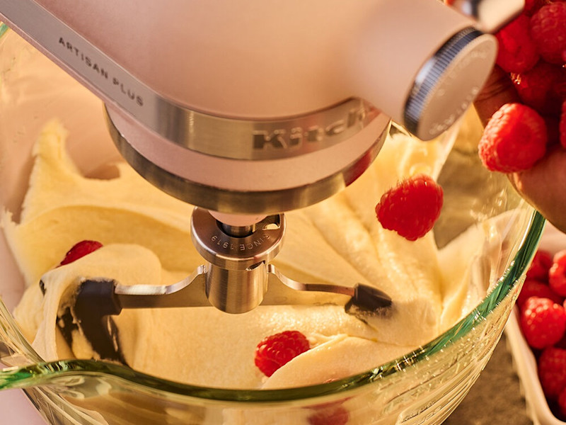 Folding in baking - hero banner