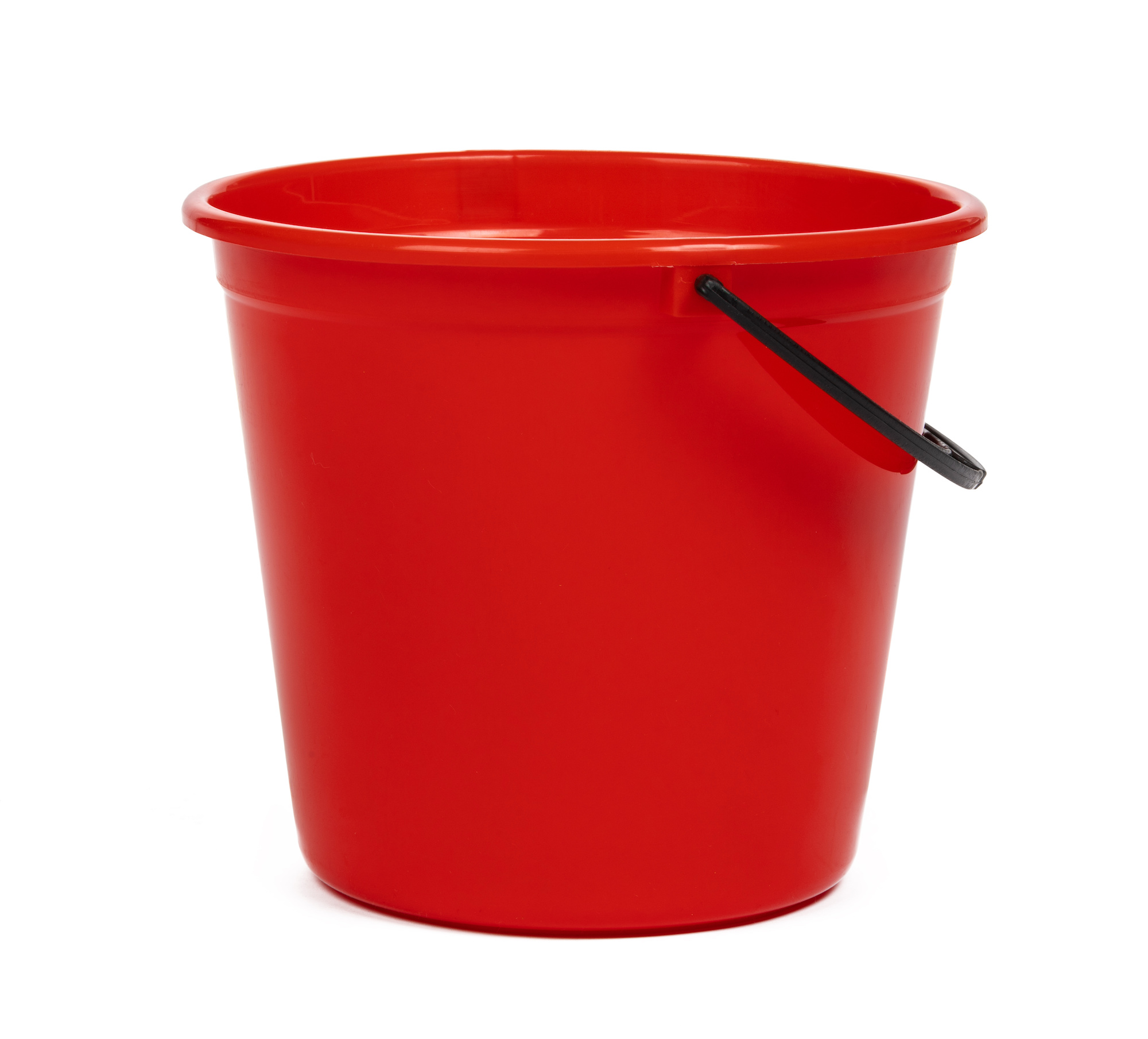 Image of a red bucket.