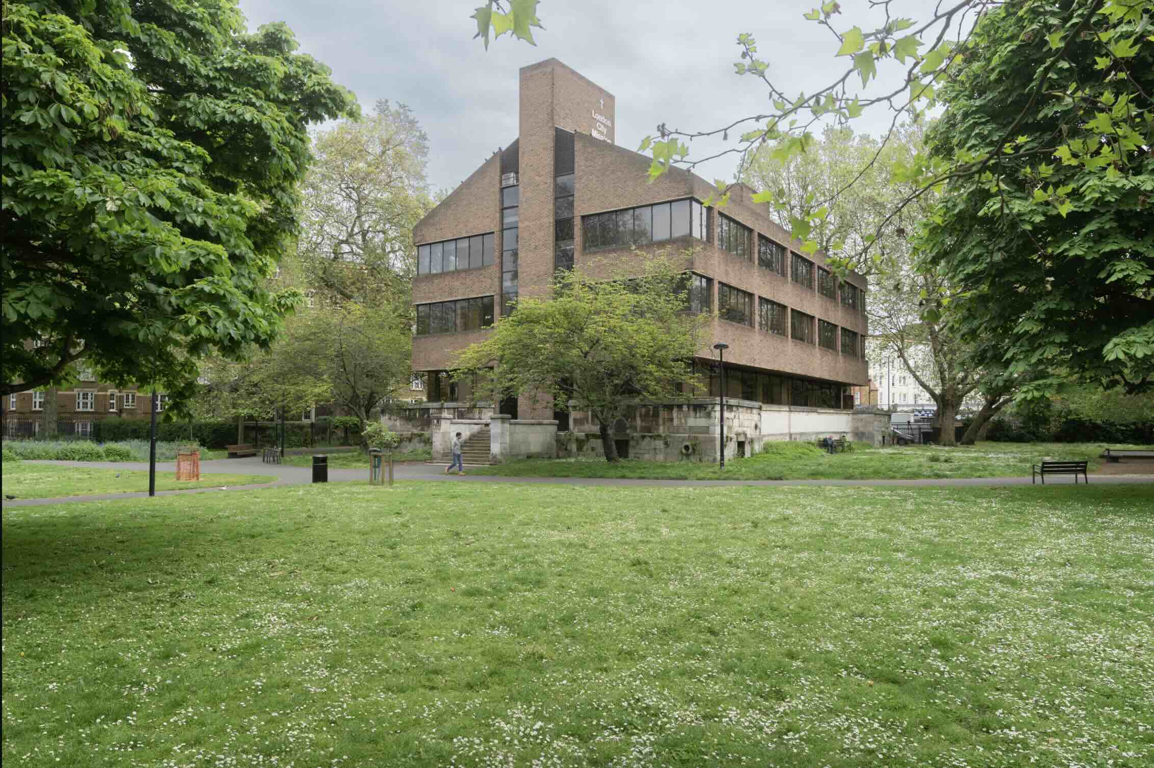 St John’s Churchyard Park