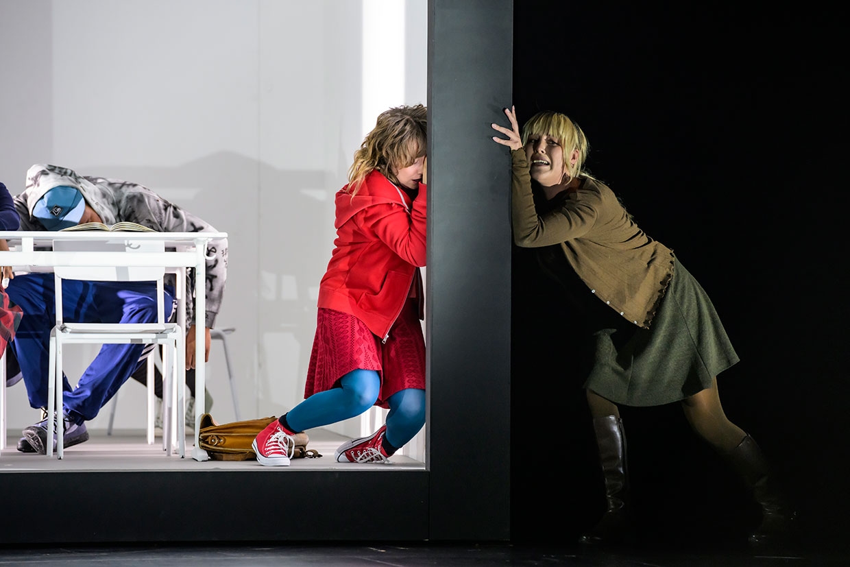 06 Innocence111 06 Innocence111