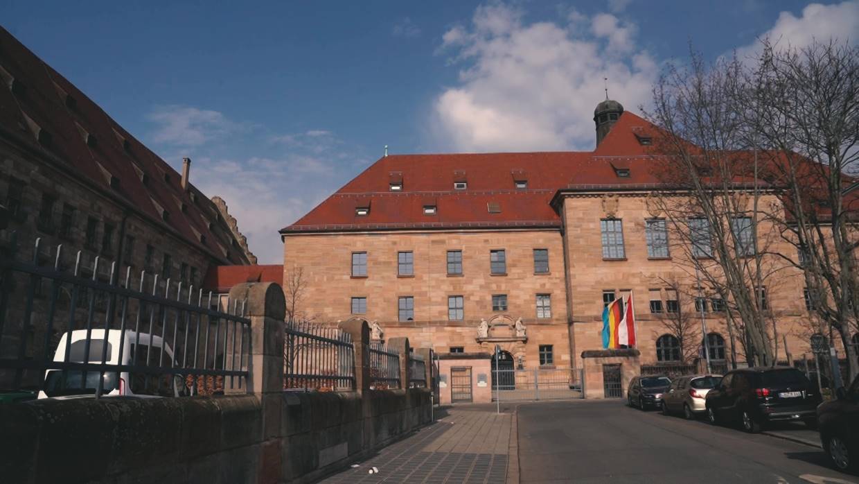 Weltgerechtshof TITEL Weltgerechtshof TITEL