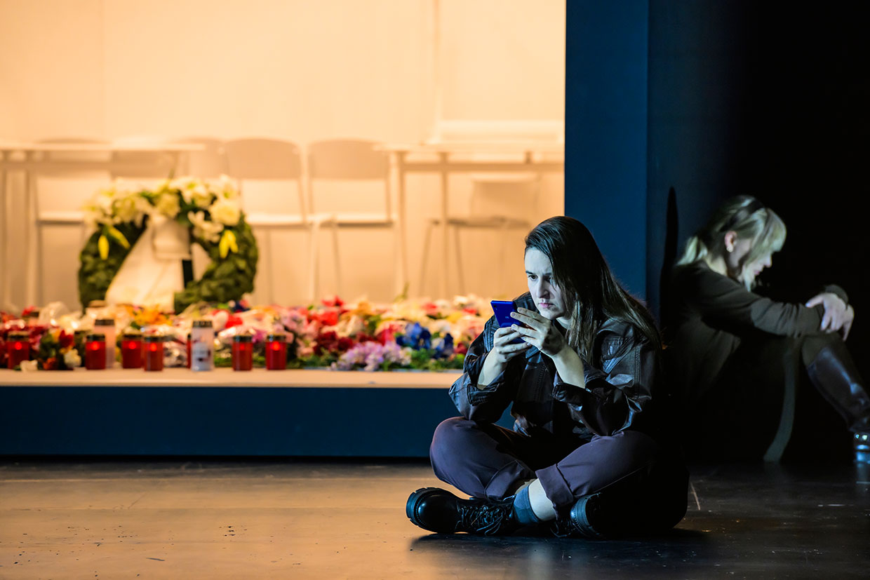 09 Innocence160 09 Innocence160