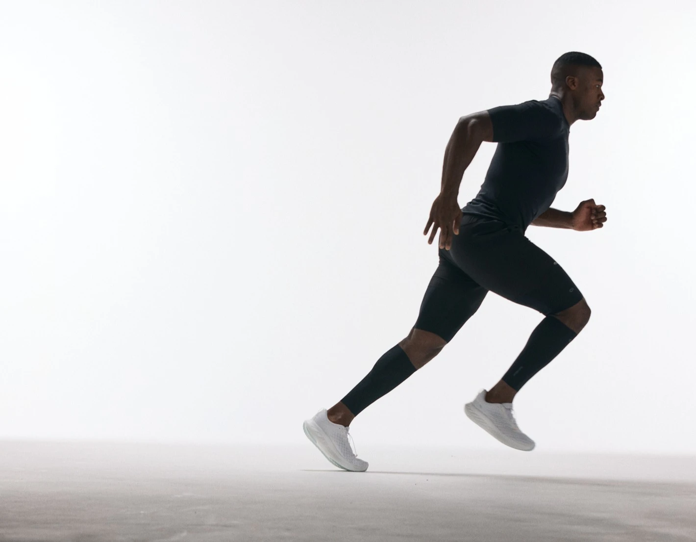 251020 Over+Above KM S02 2239