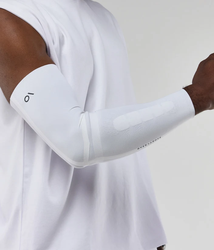 R08-mens-racquet-sleeve-white-3