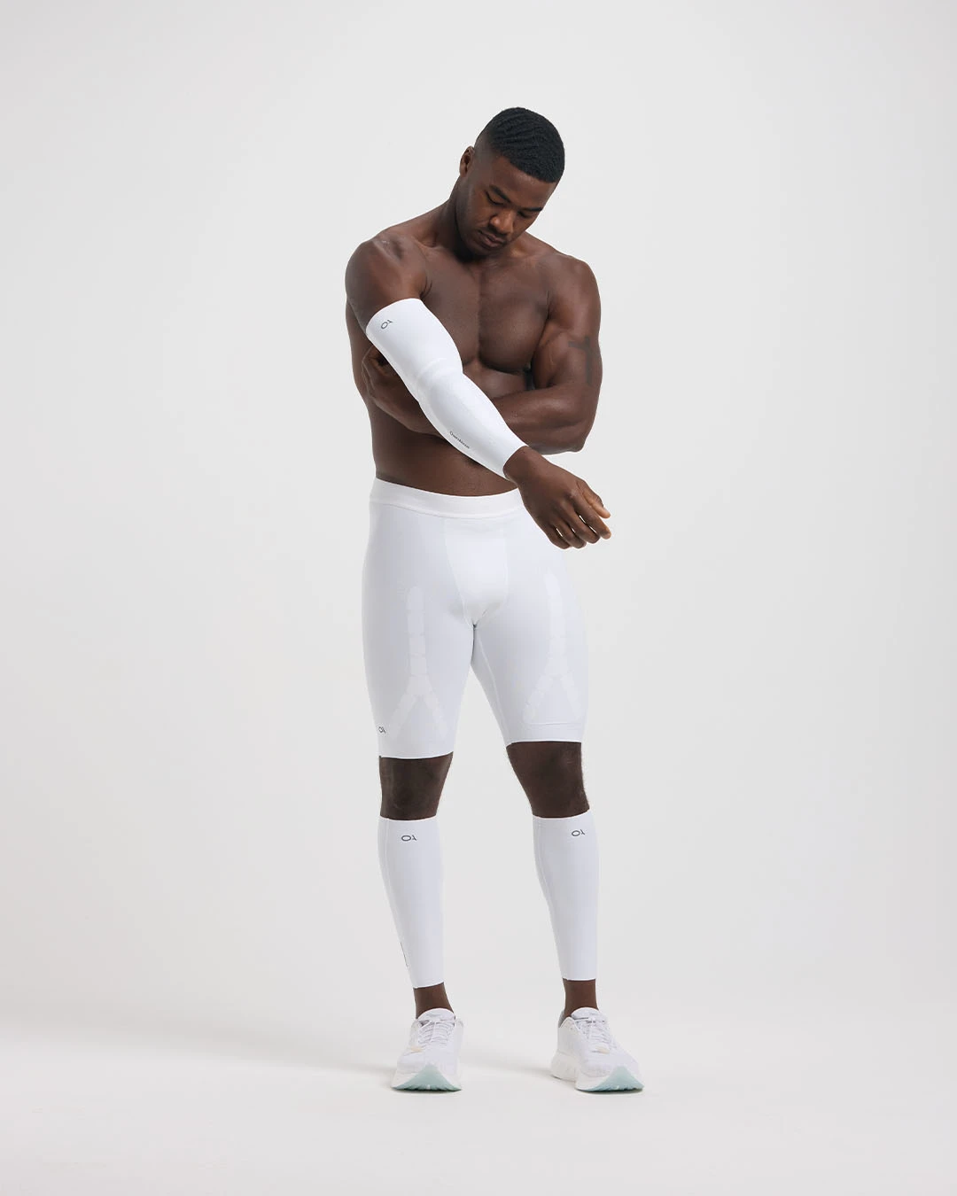 oa-ecom-ProPrioPerformanceRaquetSleeve-white-front