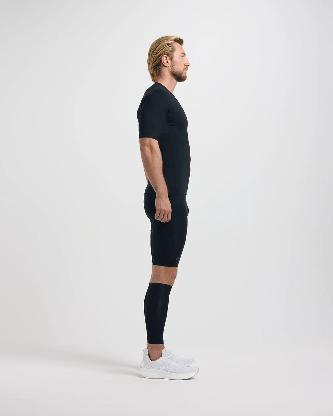 oa-ecom-ProPrioPerformanceShortSleeveTee-black-side