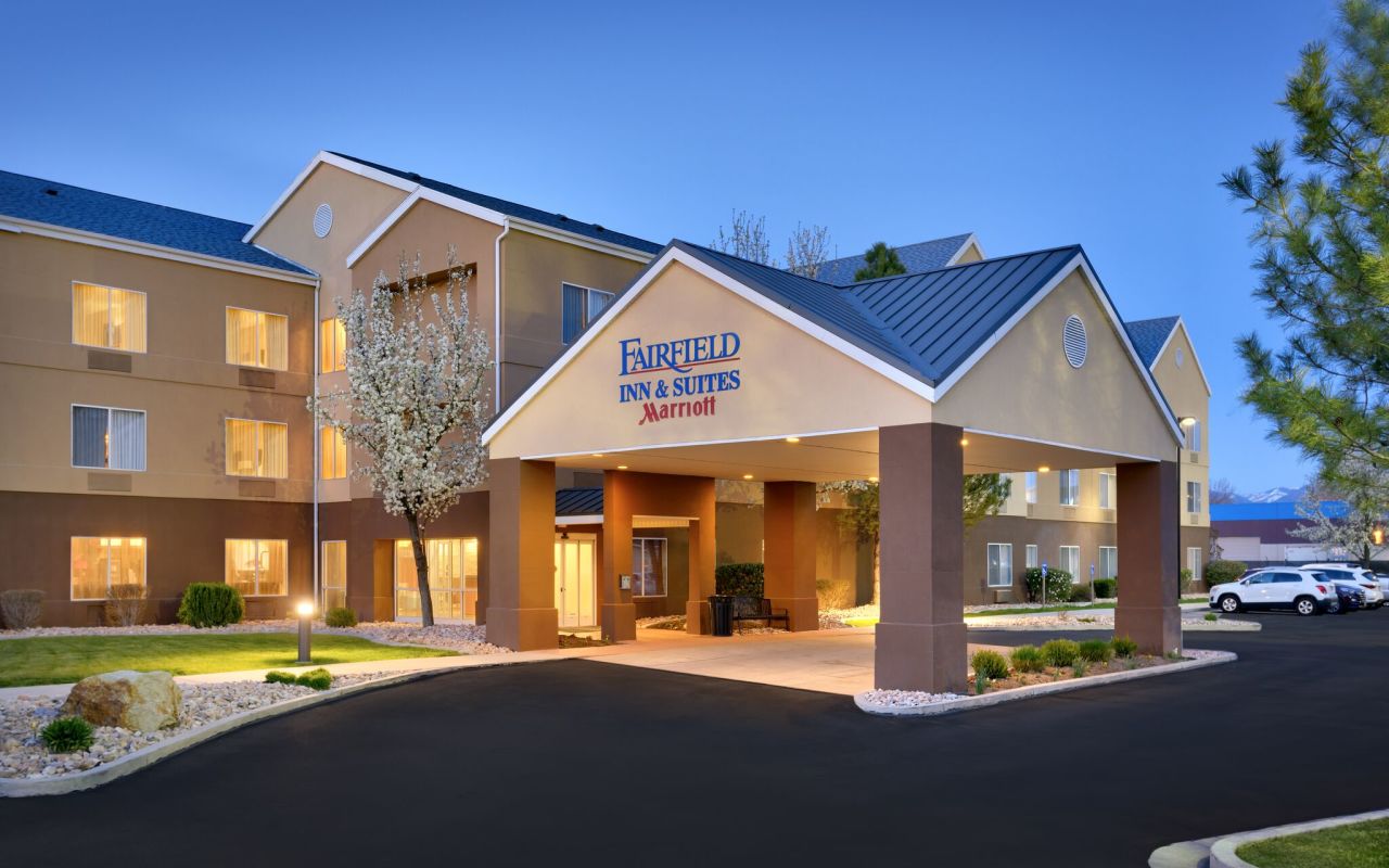 Fairfield Inn & Suites Salt Lake City Airport | Photo Gallery | 0 - Welcome to this Salt Lake City hotel!