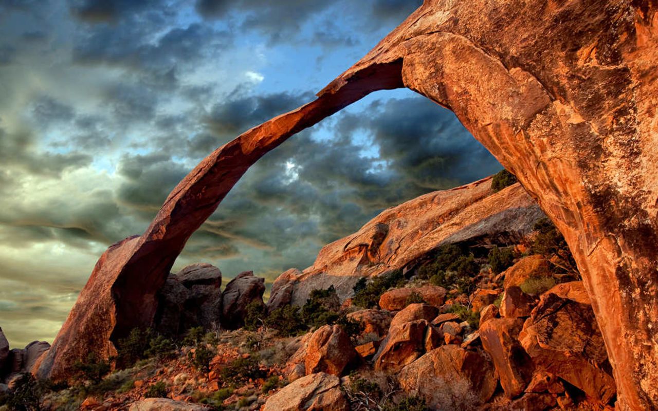 Guide to Visiting Arches | Photo Gallery | 1 - Arches Travel Guides