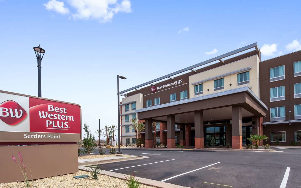 Best Western Plus Settlers Point | Photo Gallery | 0 - Exterior