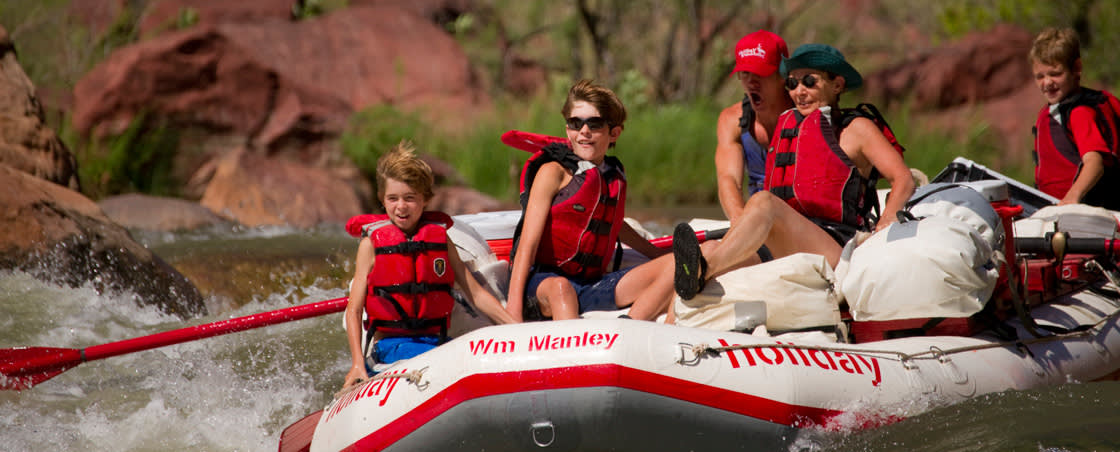 Guide to Whitewater Rafting Trips in Utah