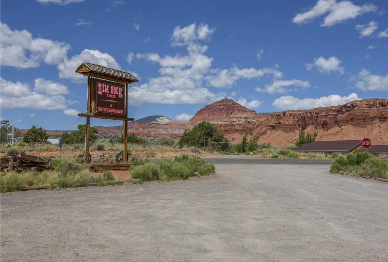 The Rim Rock Inn & Restaurants | Photo Gallery | 1 - Welcome to your Capitol Reef stay!