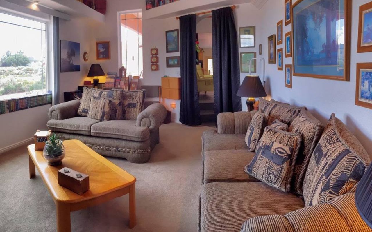 Dreamkatchers Lake Powell Bed & Breakfast | Photo Gallery | 3 - Sit back and relax at your home away from home. 