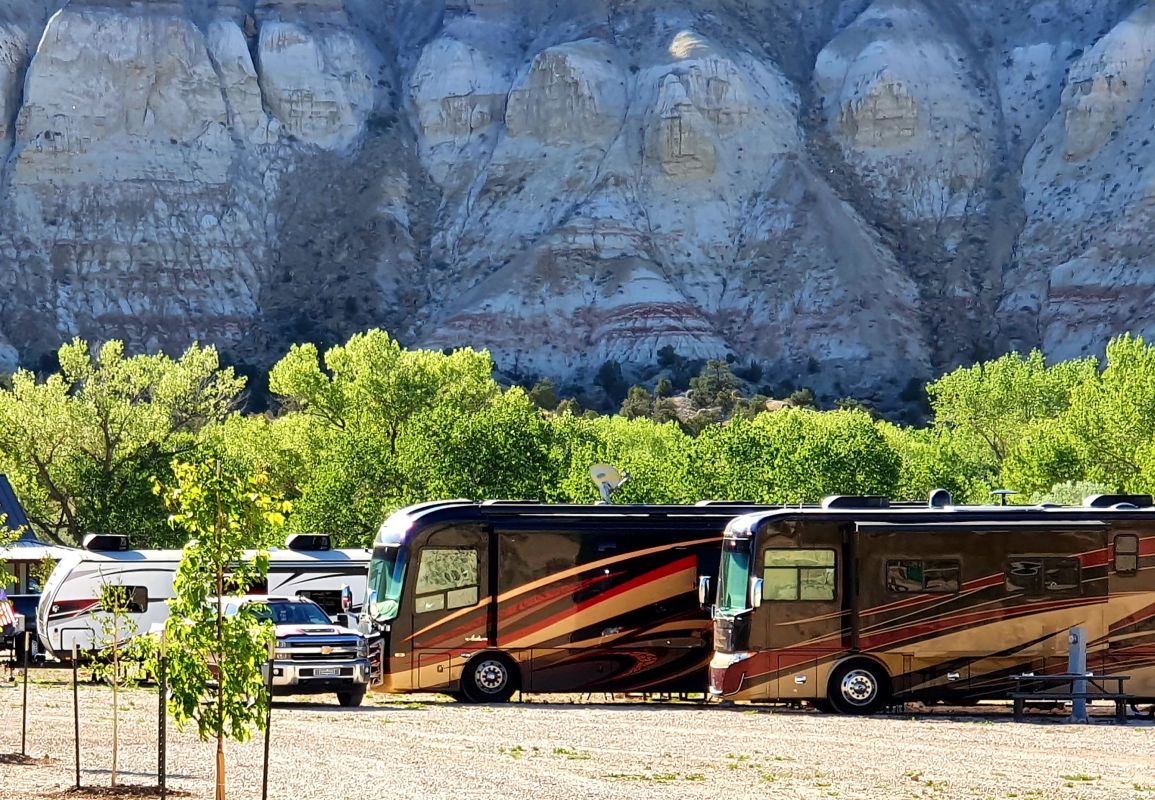 Bryce Valley Ranch RV and Horse Park | Photo Gallery | 0 - Pull through