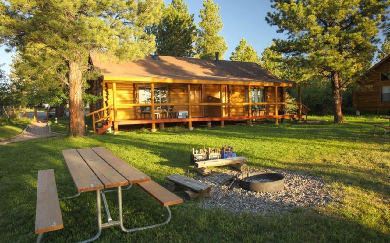 Red Canyon Lodge | Photo Gallery | 3 - Welcome to your relaxing vacation!