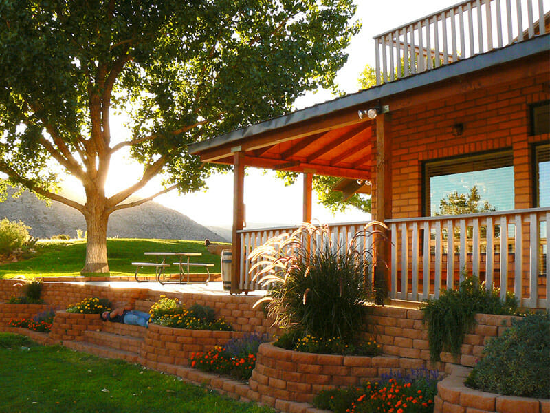 Bar 10 Ranch | Photo Gallery | 0 - Bar 10 Ranch Lodge Inside the Lodge, we have 5 rooms that are set up dormitory style with two sets of bunk beds (can sleep up to 4). These rooms are each named after well known cattle breeds in the West, and can accommodate couples or families nicely.