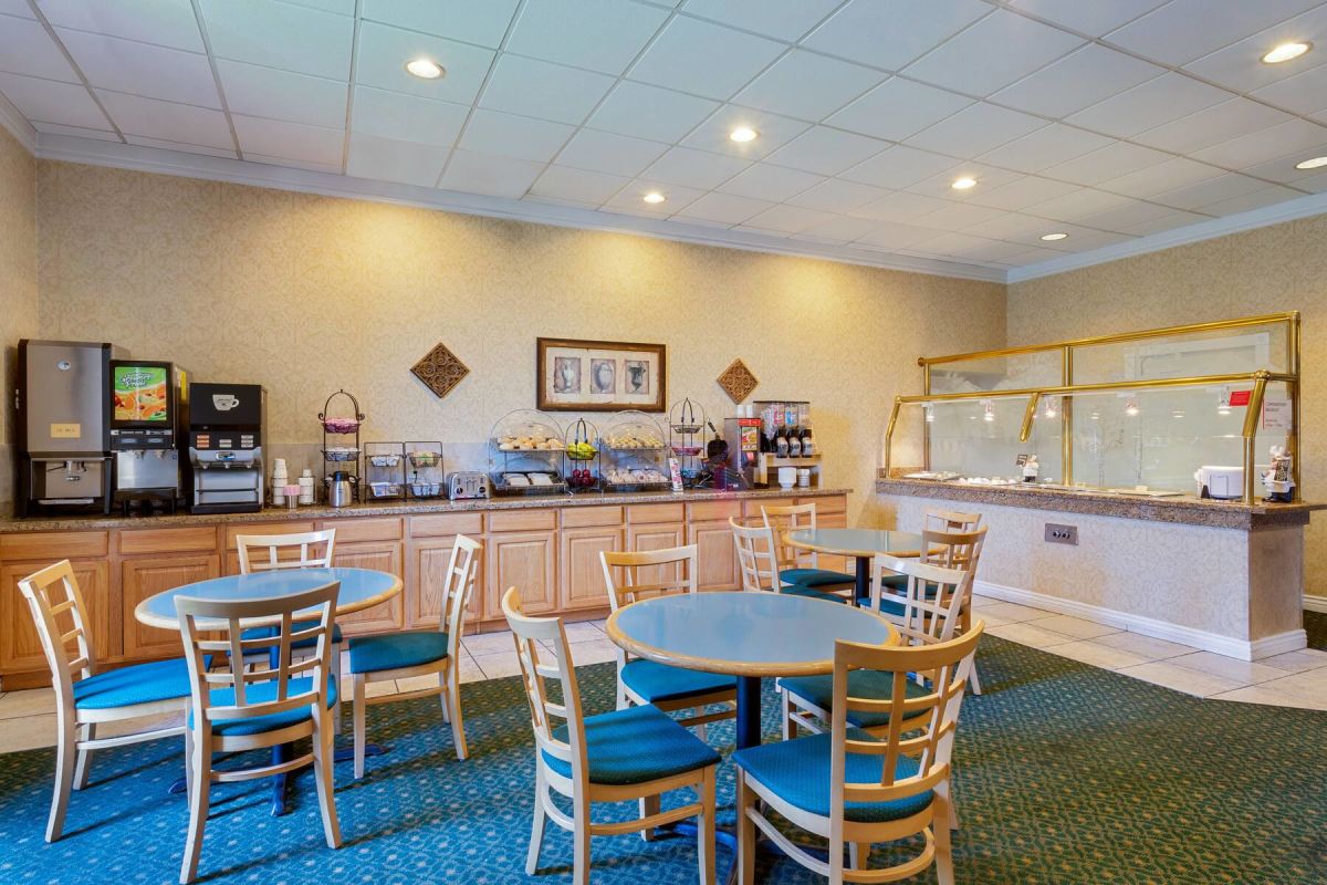 Ramada Provo Town Center | Photo Gallery | 4 - Enjoy free breakfast each day of your stay. 
