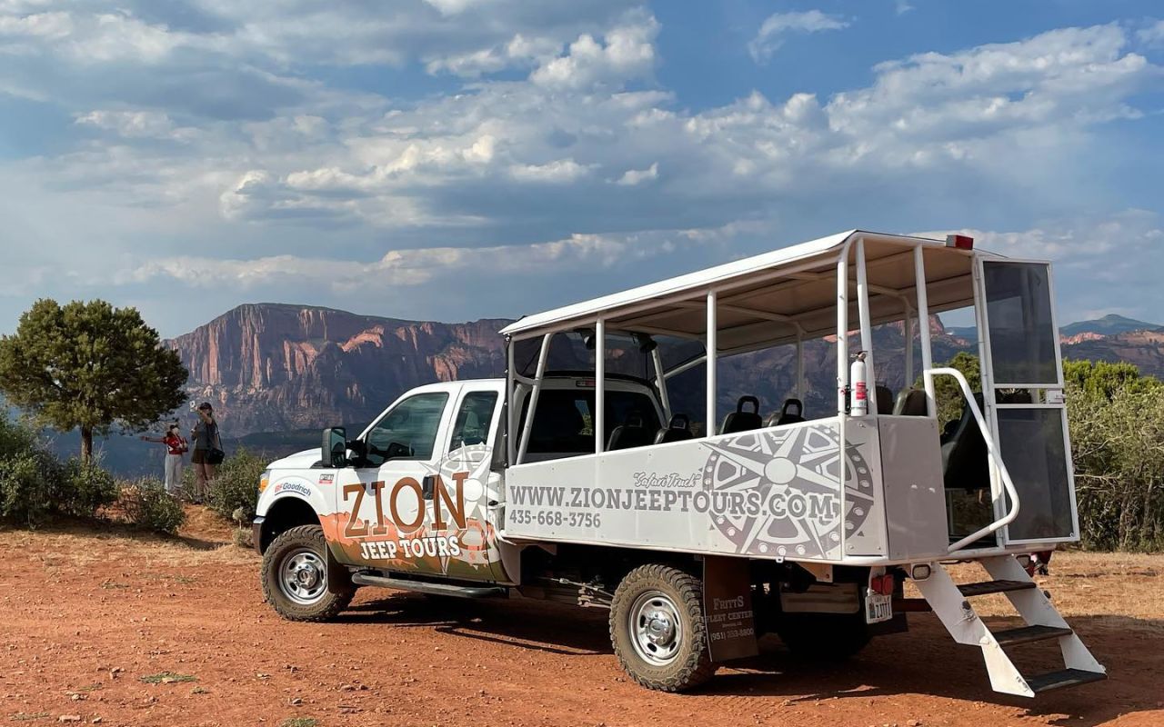 Zion Jeep Tours | Photo Gallery | 3 - Mesa Vista Group Safari Tour (Most Popular!)