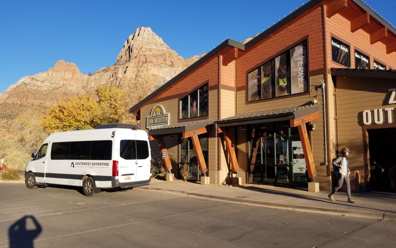 Red Rock Shuttle Service | Photo Gallery | 1 - Red Rock Shuttle & Tours Providing Shuttle and Tour services in and around Zion National park, Kolob Canyons, St. George, Cedar City, Bryce Canyon, Brianhead and more.
