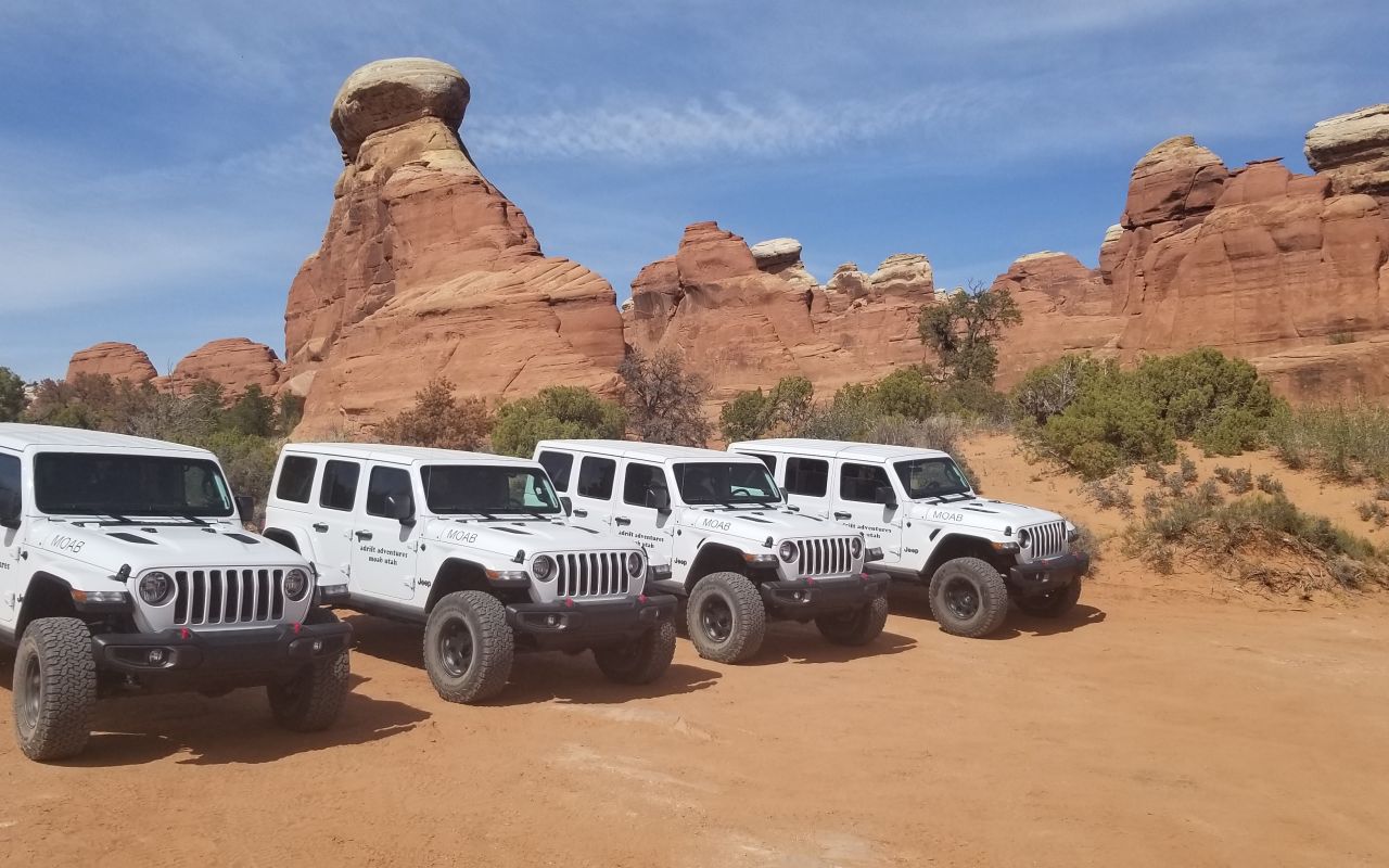 Adrift Adventures Moab | Photo Gallery | 9 - National Park 4x4 Jeep Tours Both half-day and full-day tours are available. Options include The Island in the Sky District, White Rim Trail, Elephant Hill, Needles District, and Horseshoe Canyon.