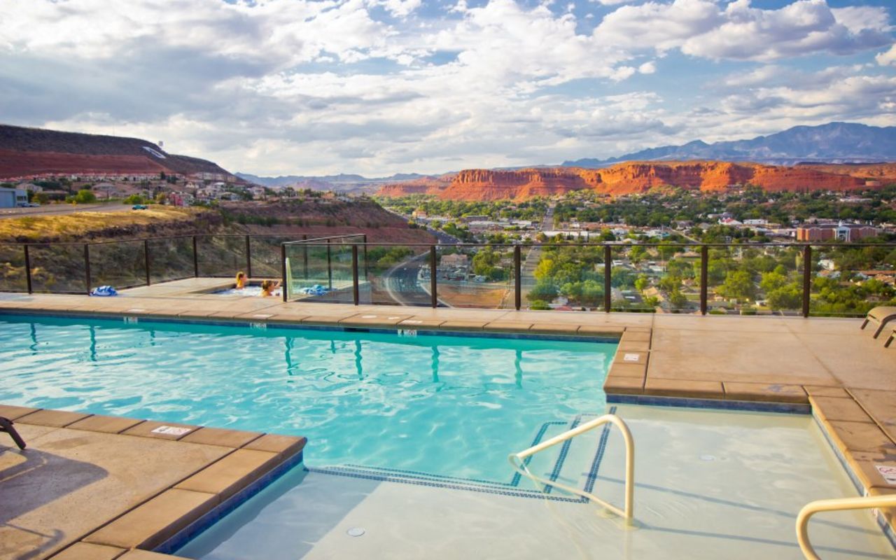Inn on the Cliff | Photo Gallery | 1 - Outdoor Pool & Hot Tub