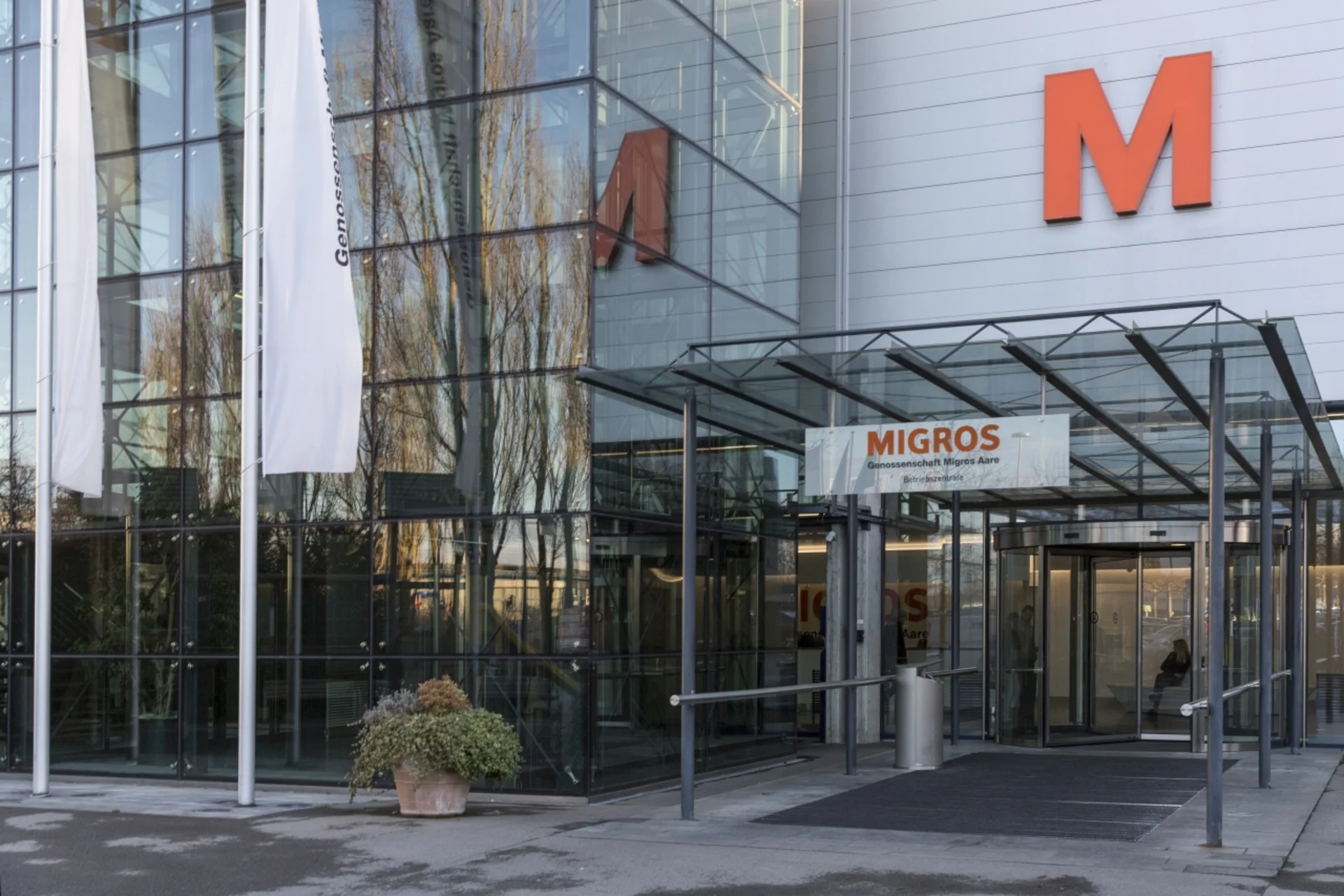 Genossenschaft Migros Aare, Schönbühl