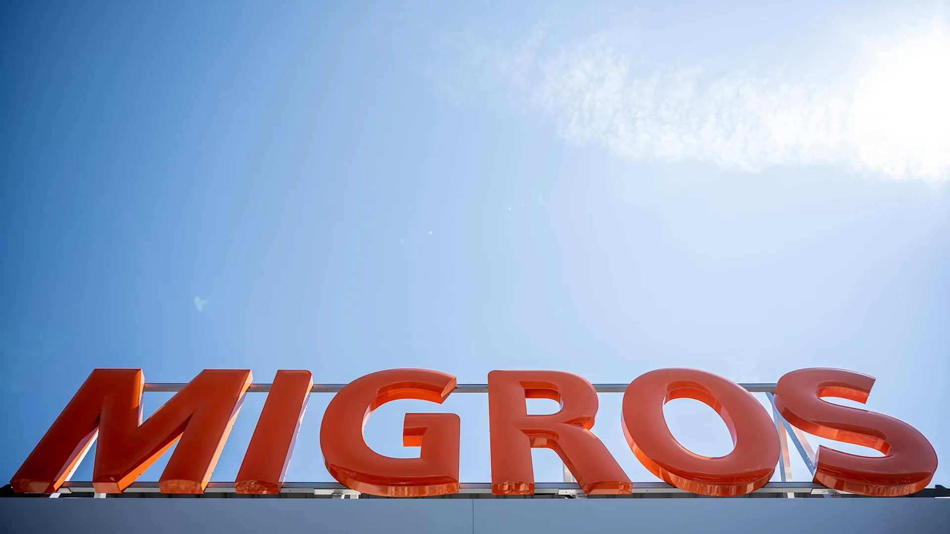 Migros recorded strong sales figures in 2025 and is enjoying growth in the remaining business areas Logo Migros