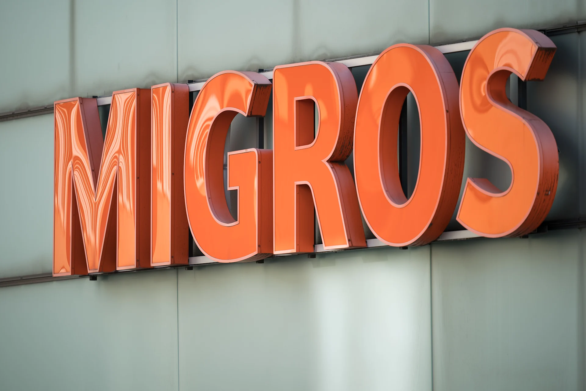 24_11_07_Lohnpolitik 2025 Migros Luzern