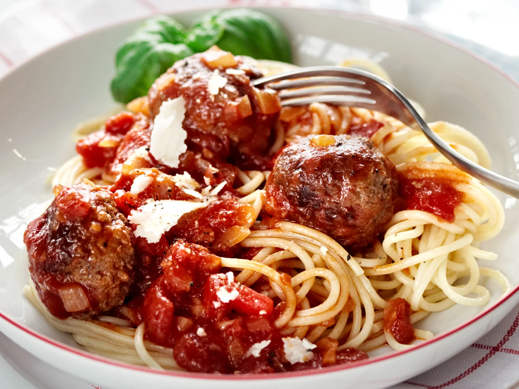 Lempeän tuliset lihapyörykät