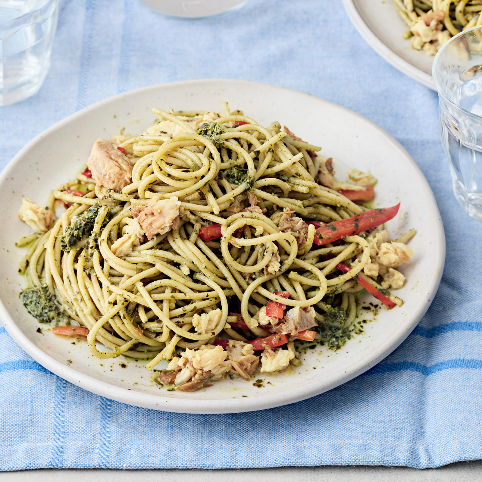 Savukala-nokkospestopasta