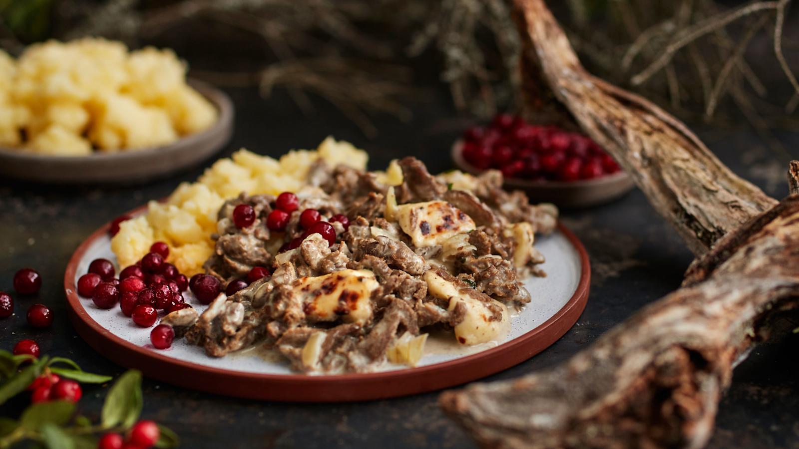 Kermainen poro-leipäjuustokäristys