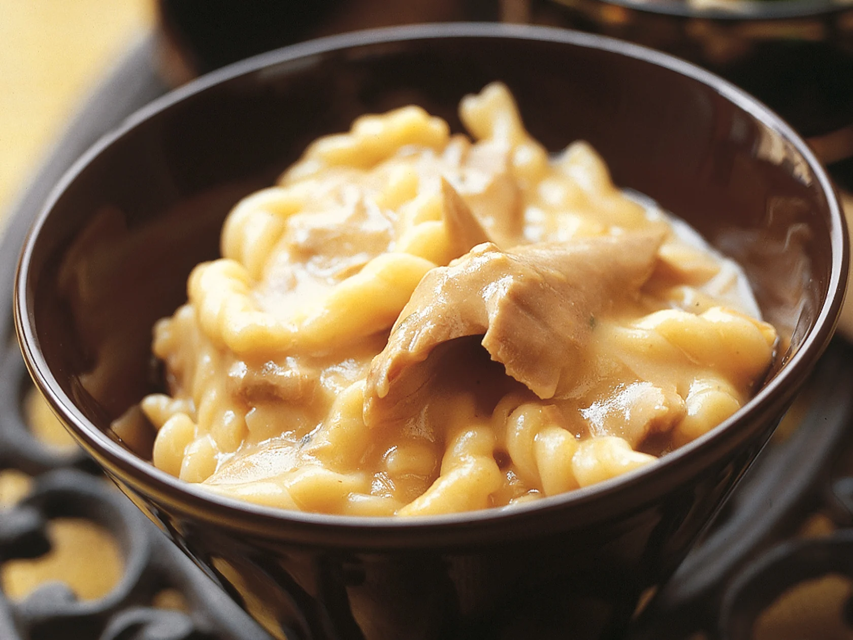 Aasialainen tonnikalapasta