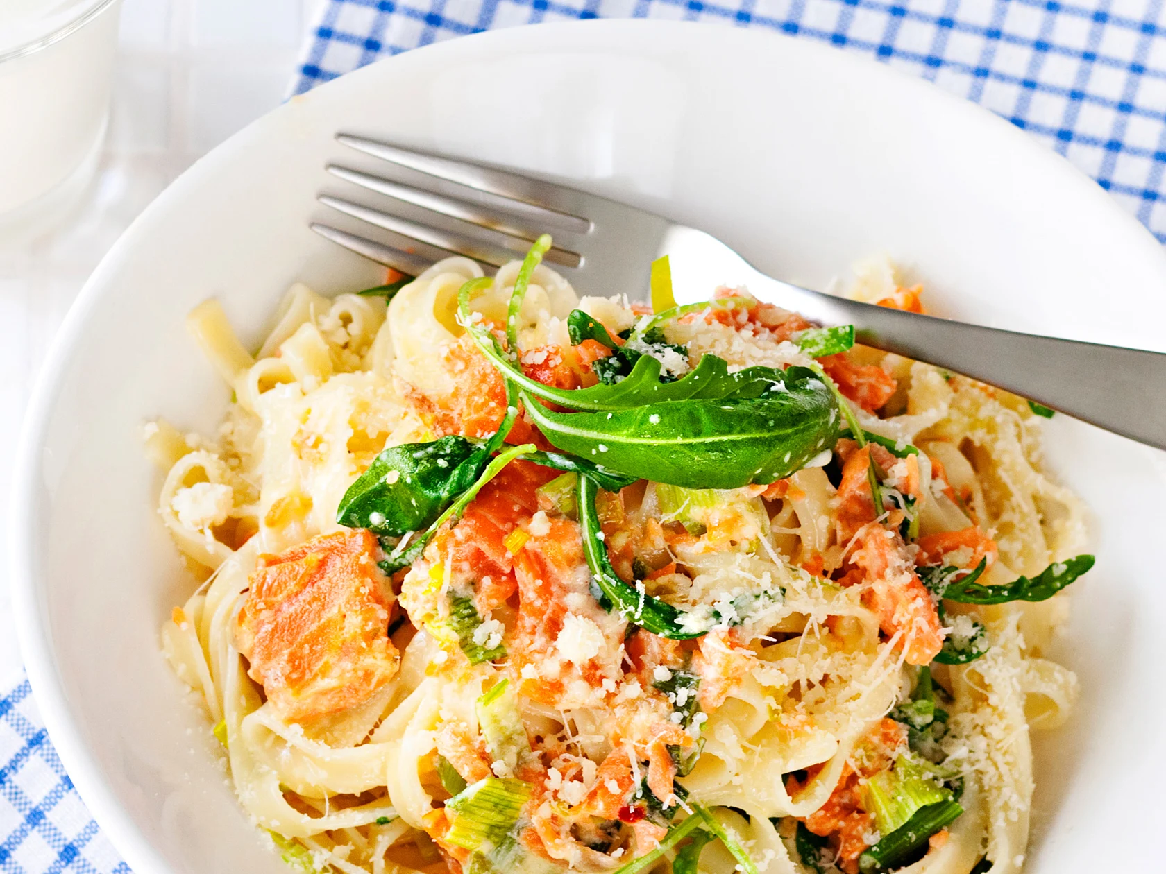 Kylmäsavulohikastike